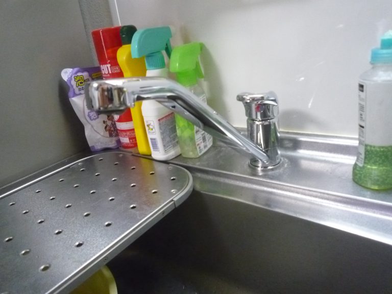 A邸台所水栓交換工事