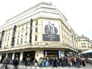 開店前から大行列